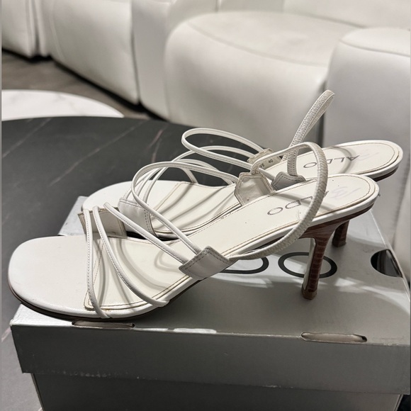 ALDO White high heels sandals Size 9.5 or40 - Picture 8 of 9